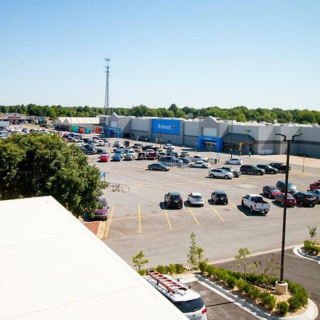 Hotel Pryor Pryor Creek ภายนอก รูปภาพ